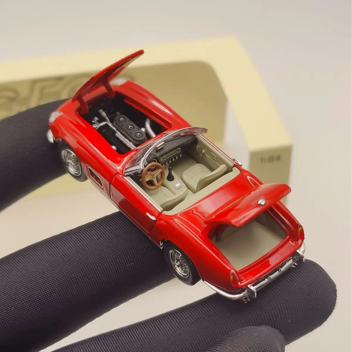 

GFCC1960 Ferrari 250GT1:64 Малый сплав Калифорния SWB Передняя и задняя крышка двойная открытая модель автомобиля