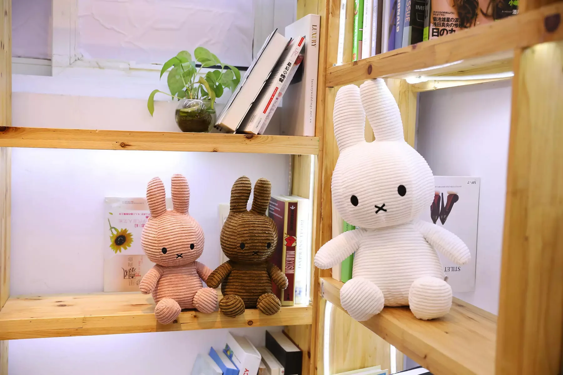 Niedliches Cartoon Miffy Kaninchen Plüschtier, Weiche Baumwollpuppe, Einfacher Schlafbegleiter, Kinder-Komfortkissen, Geschenkspielzeug – Detail 4