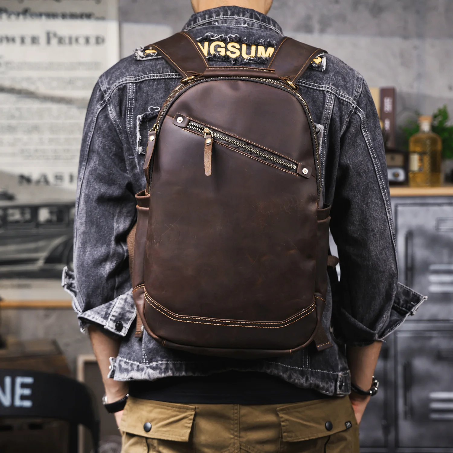 

Simple vintage handmade crazy horse cowhide men's large-capacity backpacking work luxury genuine leather big laptop schoolbag