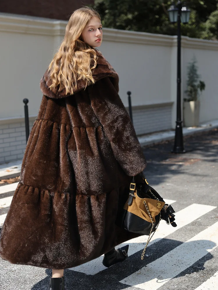 

Medieval-style imitation mink fur wide lapel vintage long coat, thick and luxurious eco-friendly fur coat for winter