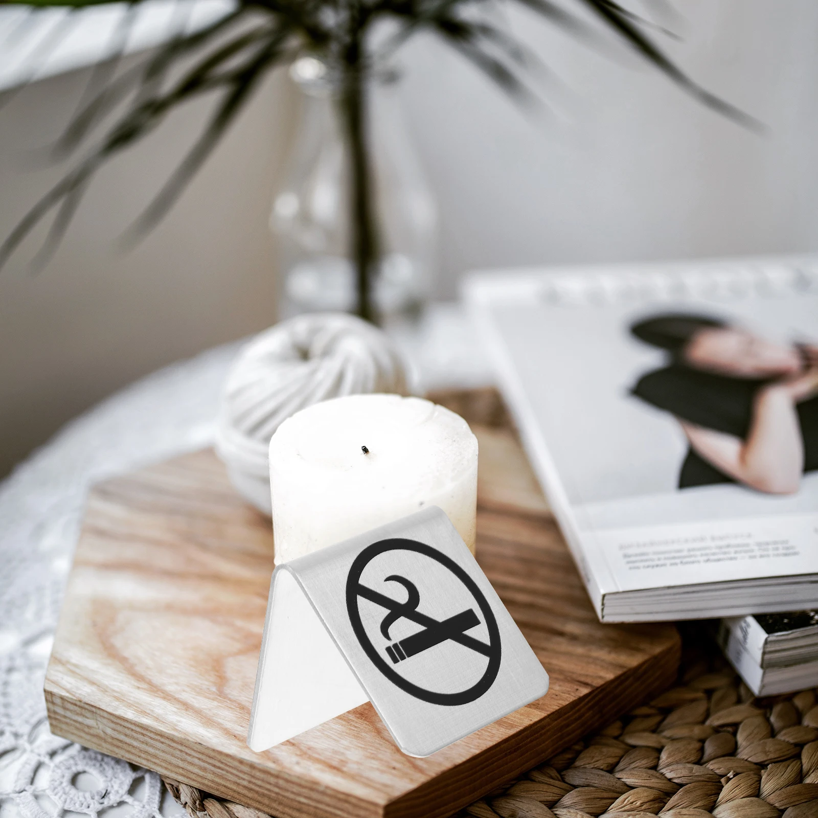 

No-Smoking Table Sign Stainless Steel Sturdy Tent Design Clear Printing Indoor Public No Smoking Reminder Signboard