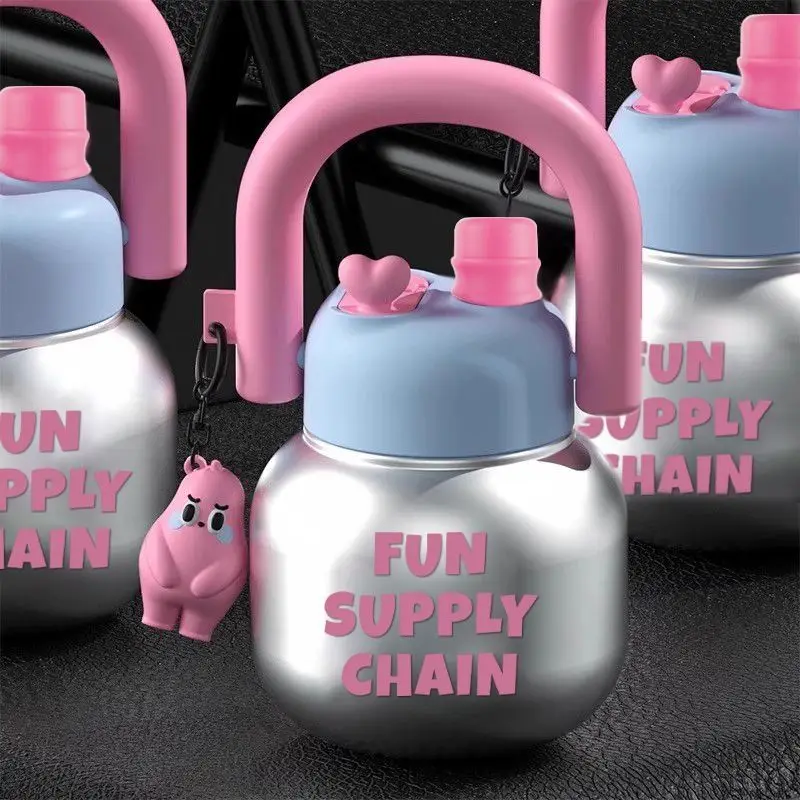 Ins Высококачественная двойная чашка для питья с большим животом для девочек, большая емкость, портативная, устойчивая к высоким температурам, пластиковая чашка с космической соломой