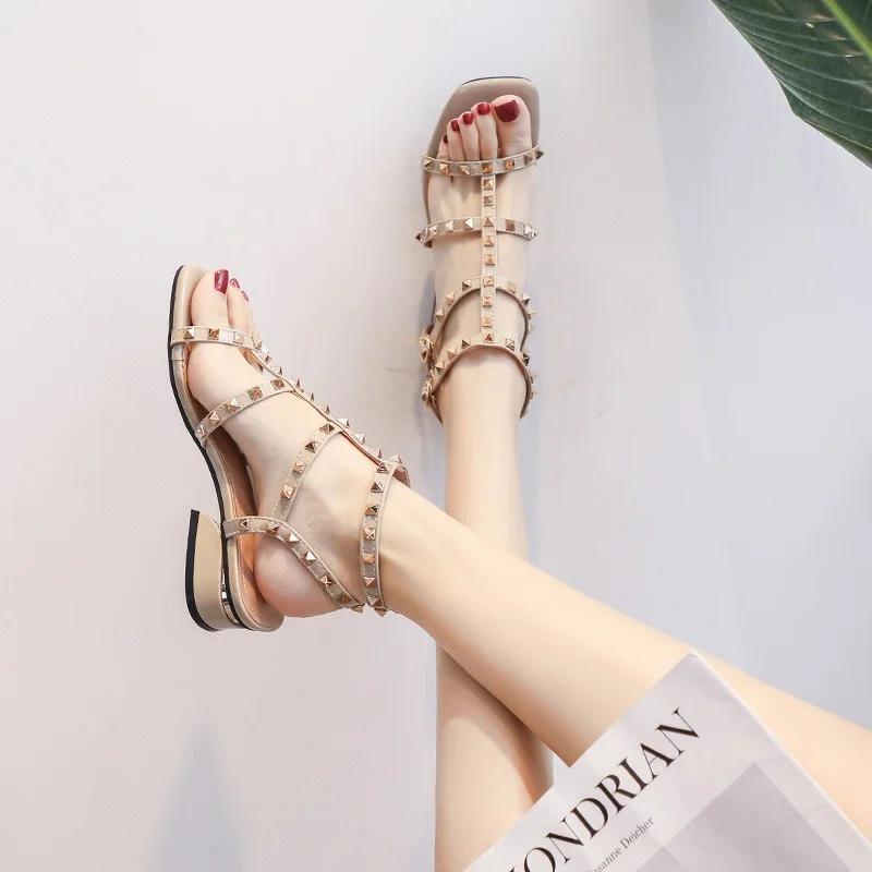 2024 Summer Women 3.5cm Square High Heels Pumps Designer Studded Gladiators Sandals Nightclub Party Valentine Pink Cute Shoes