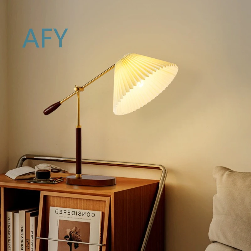 Nordic Retro Pleated Floor Lamp for Living Room Bedroom Sofa Area Bedside Standing Table Light Wooden Medieval Style Ambient