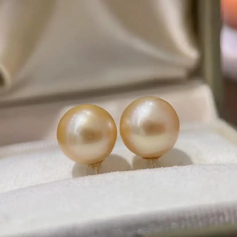 

gorgeous 9-10mm 8-9mm south sea round gold pearl stud earring 18k