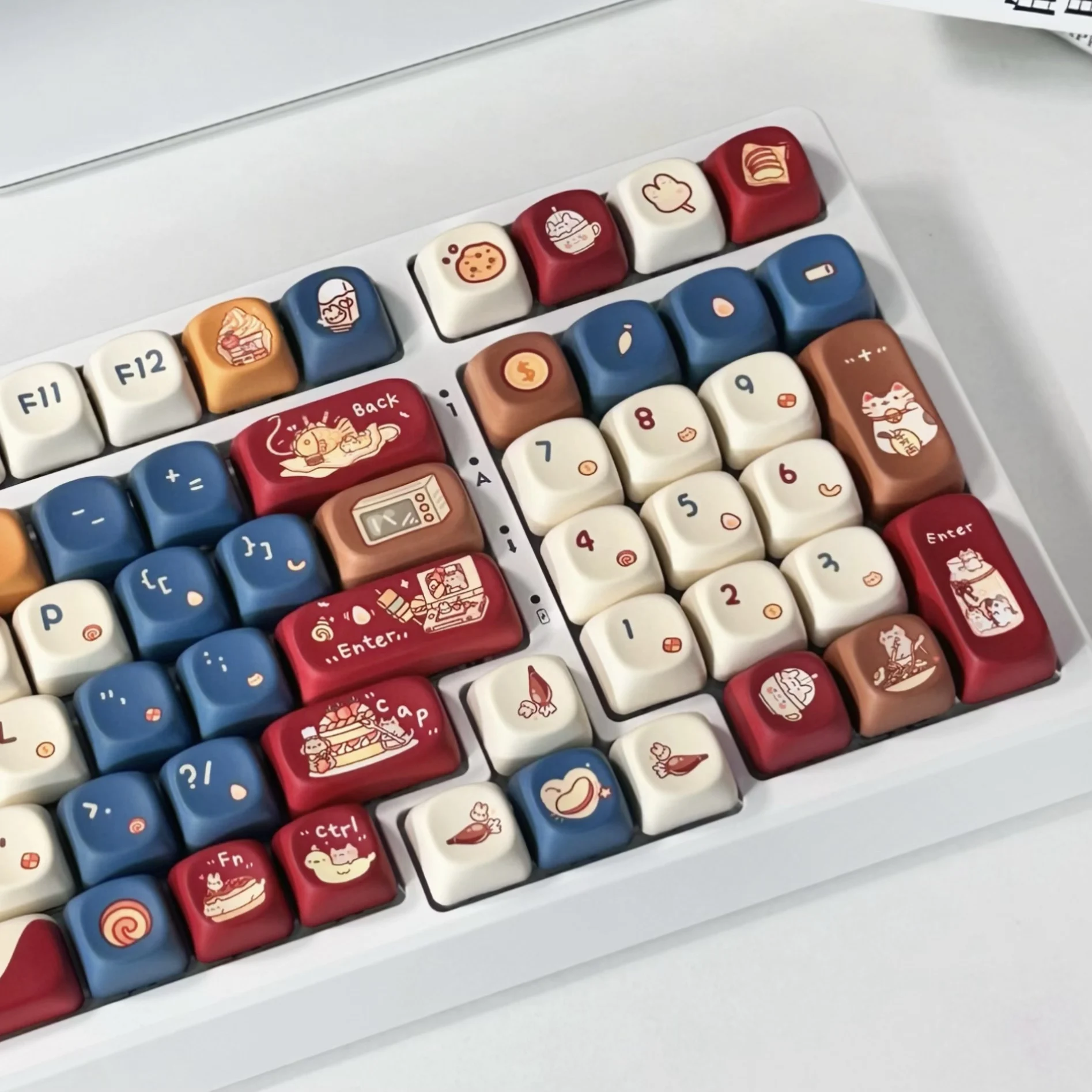 Imagem -02 - Meow Chef Keycap Grupo 61 Chaves Pbt Dye Sublimation Cute Moa Profile 40 a 108 Keycaps para Teclado Mecânico Ideal Girls Gift