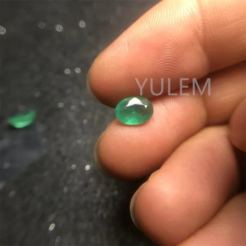 YULEM VVS جودة عالية 4x6 مللي متر و 5x7 مللي متر و 6x8 مللي متر الزمرد الطبيعي للمجوهرات ذاتية الصنع