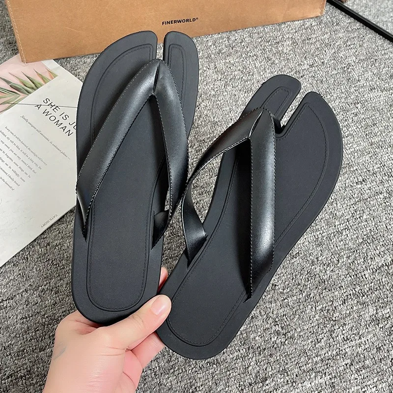 Women Slippers Summer New Fashion Flip Flop Women Comfortable Wear Resistant Casual Outdoor Leisure Vacation Beach Slippers