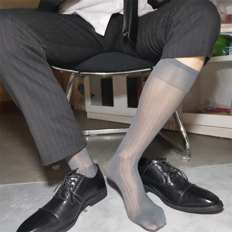 

Top Quality Men's Sexy Solid Color Stripe Nylon Knitted Breathable Durable Comfort Ice Silk Dress Socks Gentlemen Socks