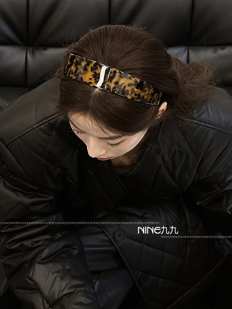 

High value wide version tortoiseshell headband