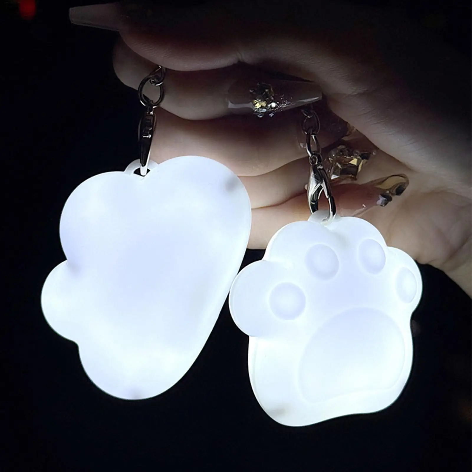 Portable Cat Paw Touch LED Keychain Light, Cloud‑Style Mini Auto Sensor Night Lamp for Wallet Backpack Handbag Holiday Gift