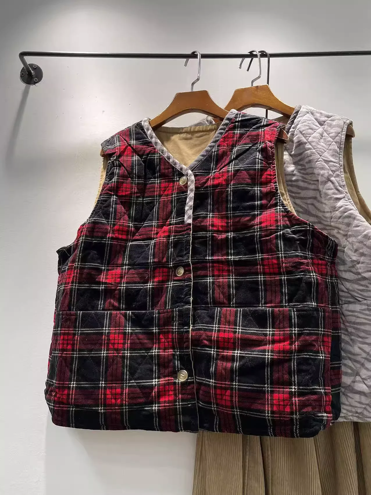 

Bust 110cm Mori Girl Style V Neck Cotton Padded Vest for Women Japanese Style Vintage Checkered Sleeveless Outwear