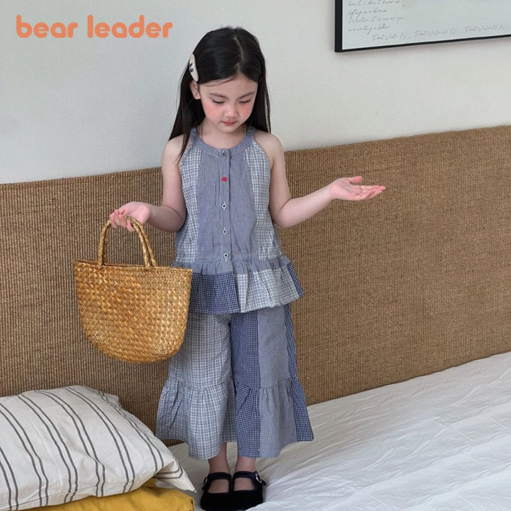 

Корейская версия Bear Leader, комплект для девочек с клетчатым принтом, модная летняя одежда для девочек, топ без рукавов на одной пуговице + брюки
