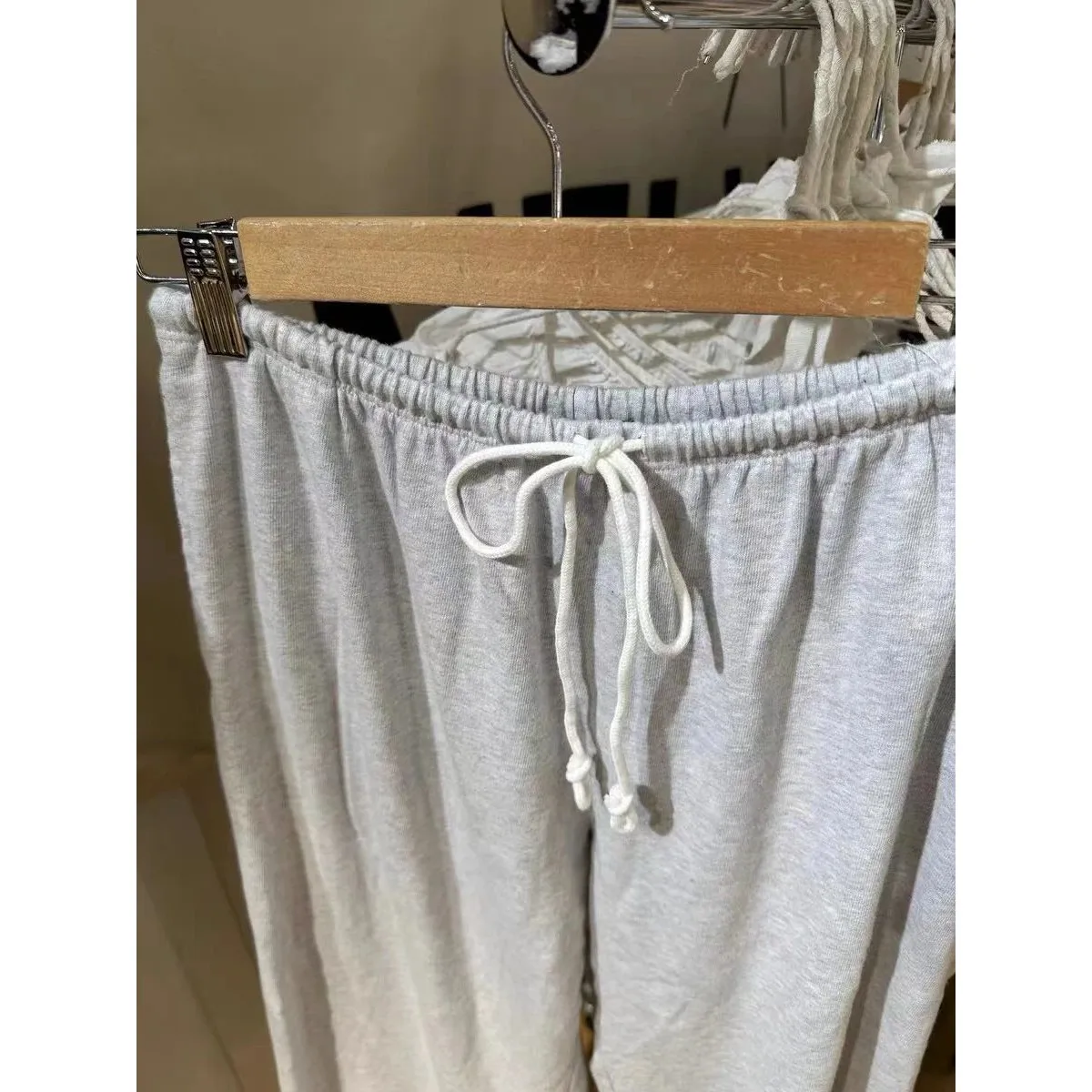 ارتفاع الخصر Dstring عارضة Sweatpants Sweatpants الخريف Faionable فضفاضة تناسب المرأة السراويل مريحة تنفس المواد