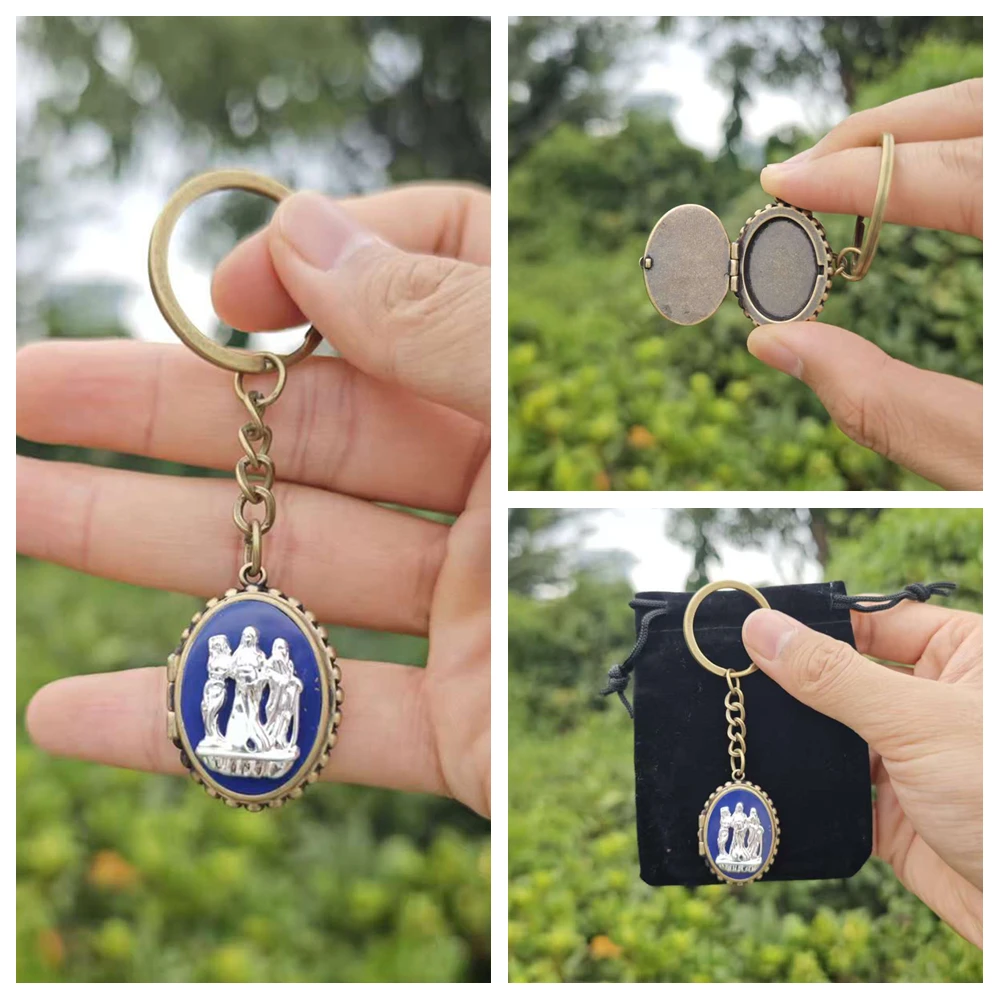 Aga-Tha-Llavero con colgante de medallón, película de bruja, mismo llavero coleccionable para fanáticos del superhéroe, joyería para fiesta de Cosplay