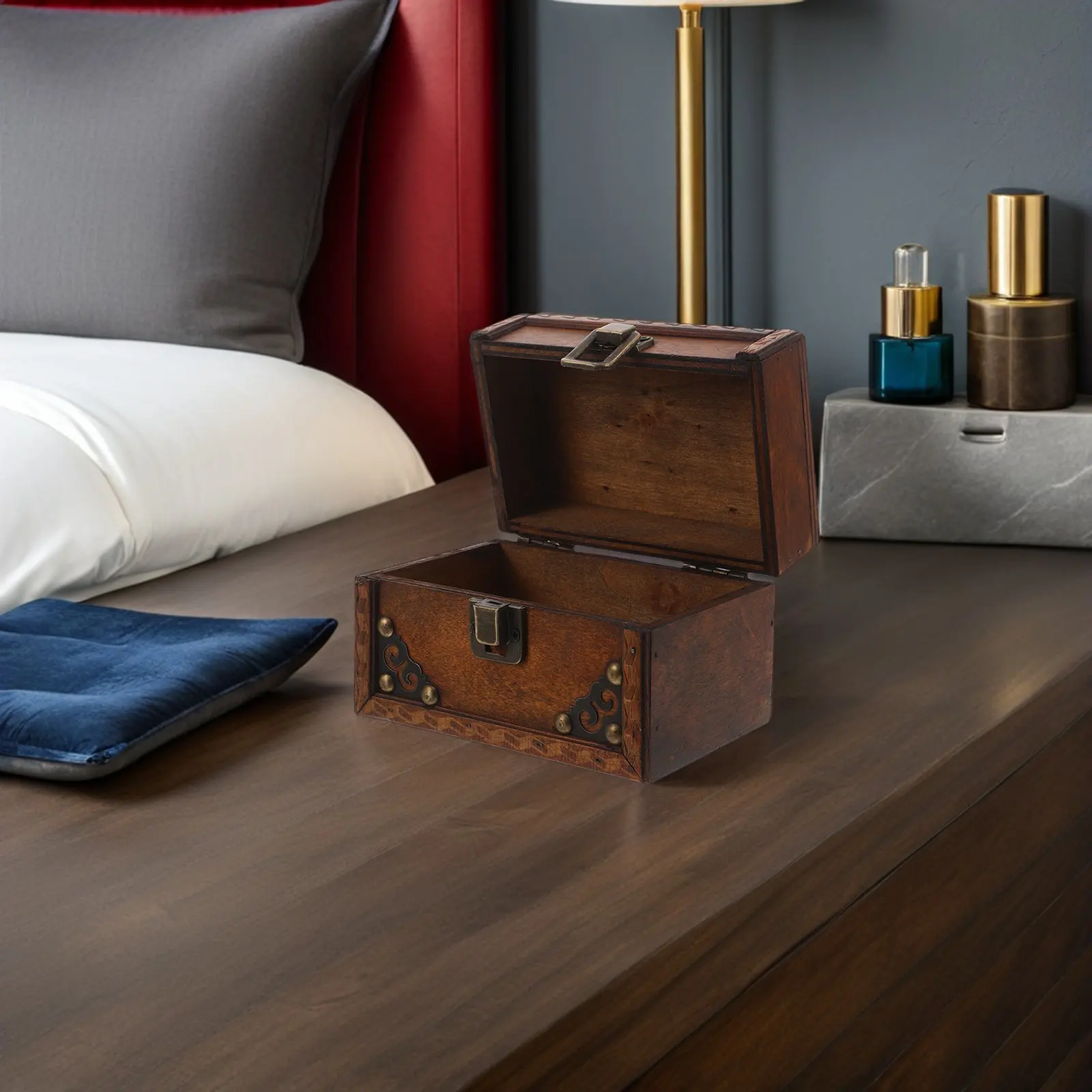 

Vintage Wood Jewelry Box Retro Chest Style Decorative Storage Box with Lid for Necklaces Earrings Rings Trinkets Keepsakes