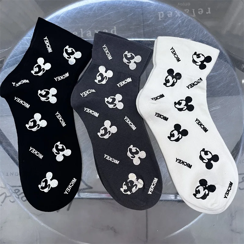 Chaussettes Kawaii Disney tureMouse pour filles, chaussettes mignonnes, chaussettes mi-longues, chaussettes de loisirs confortables, chaussettes en coton résistantes à l'usure, mode