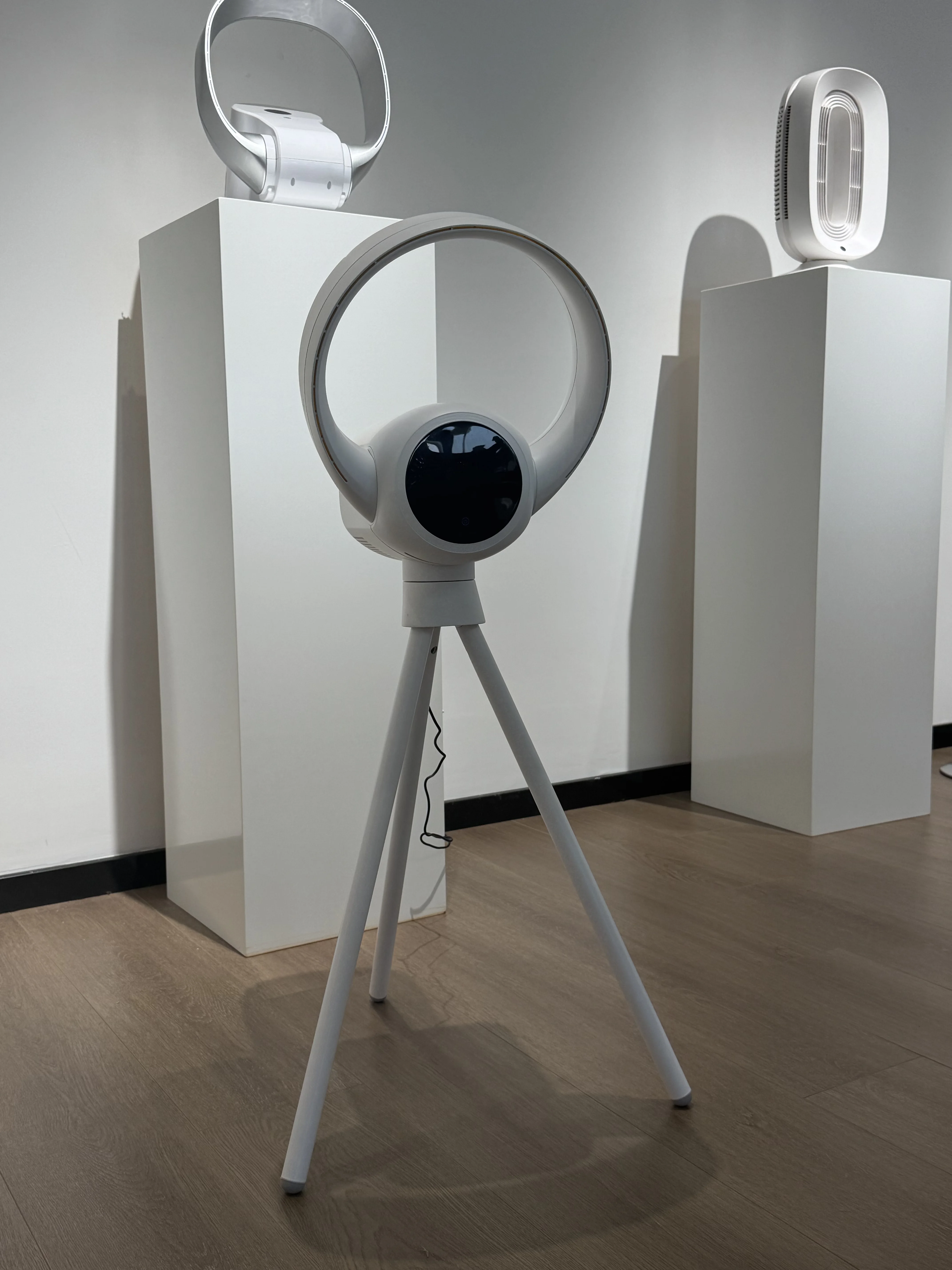 الشركات المصنعة CE CB KC BSCI ROHS الذكية بارد دوران الهواء برج الركيزة مروحة الحديثة الكهربائية الخالية من الشفرة برج مروحة مع الضوء #3