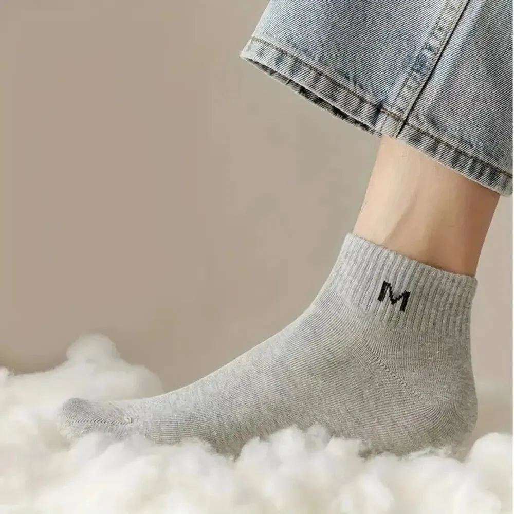 10 Pairs Men\'s Ankle Socks Solid Color Letters Simple Atmospheric Versatile Leisure Breathable Sweat Absorption Men Short Socks