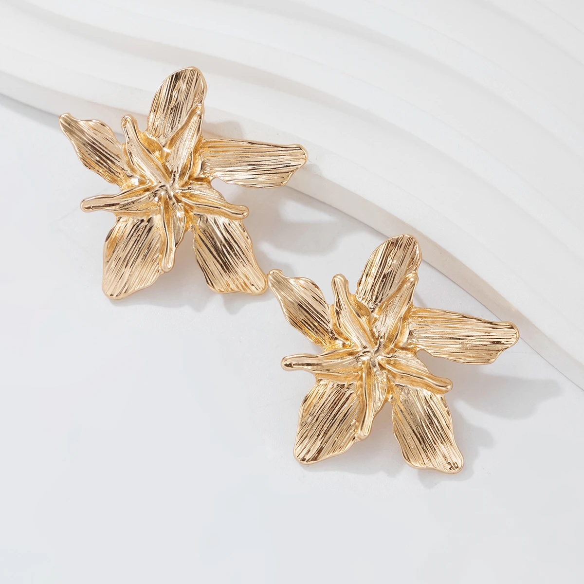 PuRui Trendy Vintage Double Layered Star Petal Flower Hoop Earrings Punk Geometric Piercing Earrings Fashion Jewelry Accessory