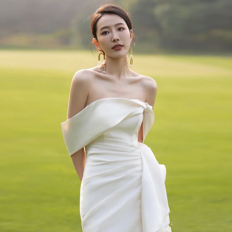 

Легкое атласное свадебное платье на одно плечо, простое белое платье для встречи гостей на открытом воздухе, корейский стиль