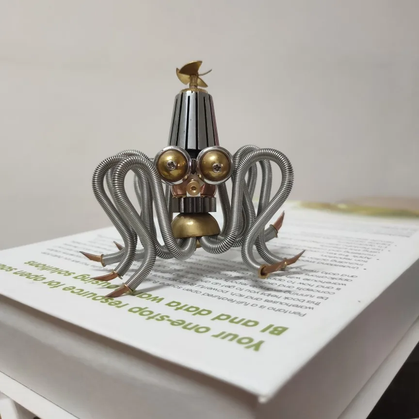 

Creative DIY Mechanical Imitation Biological Octopus Model Handicraft Living Room Desktop Bookshelf Entrance Home Decor Gift