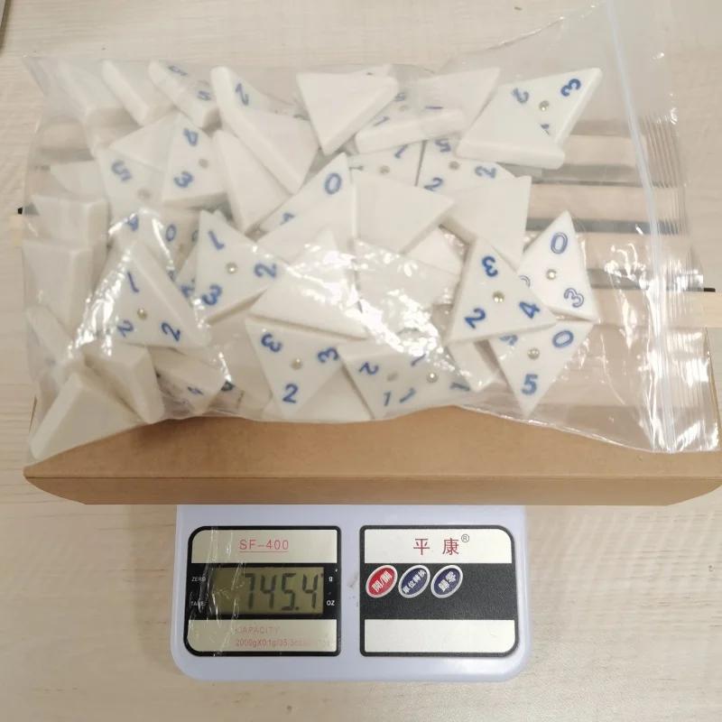 Ensemble de jouets de blocs de construction de loisirs, 56 pièces, comprend 4 supports en bois, jeu de Table de dominos triangulaires, dominos en mélamine