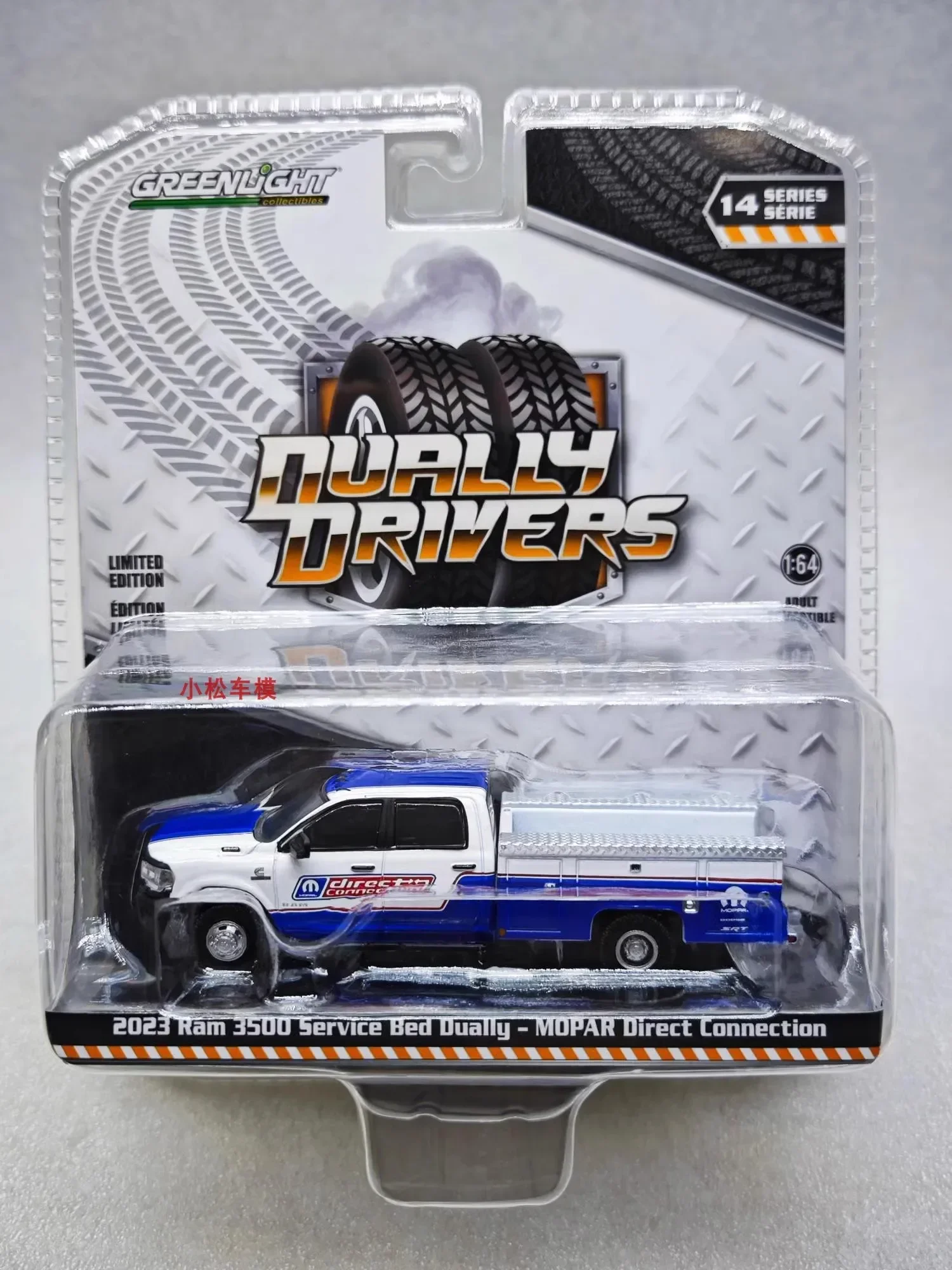 

1:64 2023 Ram 3500 Сервисная кровать Dually - Mopar с прямым подключением, литая под давлением модель автомобиля из металлического сплава, игрушки для коллекции подарков