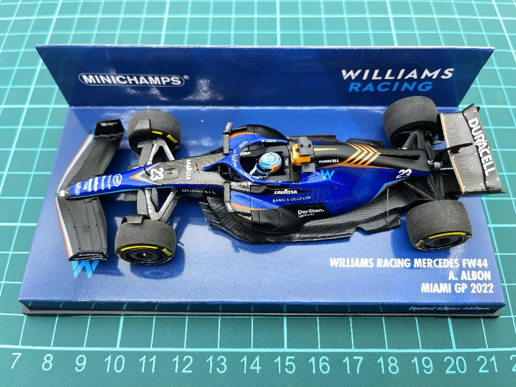 Minichamps 1:43 F1 Willimas FW44 Albon 2022 Miami Simulation Limited Edition Resin Metal Static Car Model Toy Gift