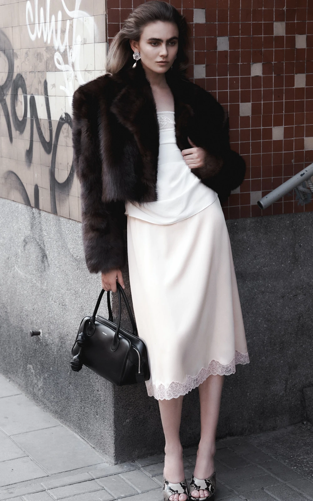 2026 جديد الصيف الأزهار فستان ماكسي شاطئ الزفاف ضيف كم طويل أنيق بدون حمالات ثوب مسائي رائجة البيع على الإطلاق ثوب جميل