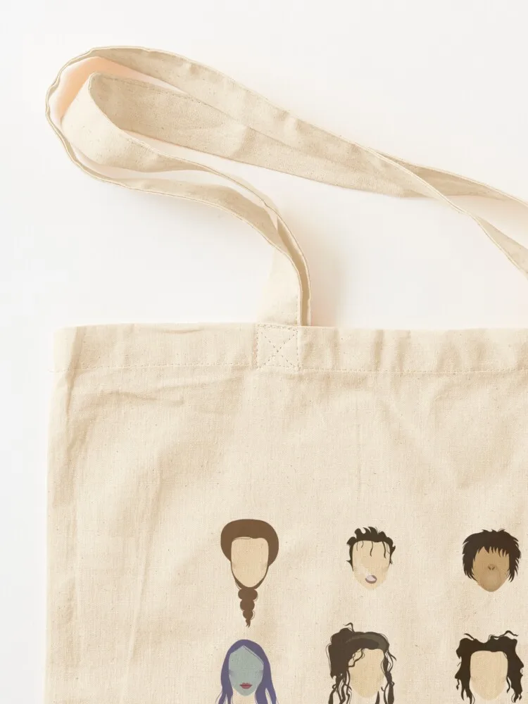 تطور هيلينا بونهام كارتر حمل حقيبة شنطة هدايا حقائب امرأة 2025 حقائب سيدة أكياس التسوق