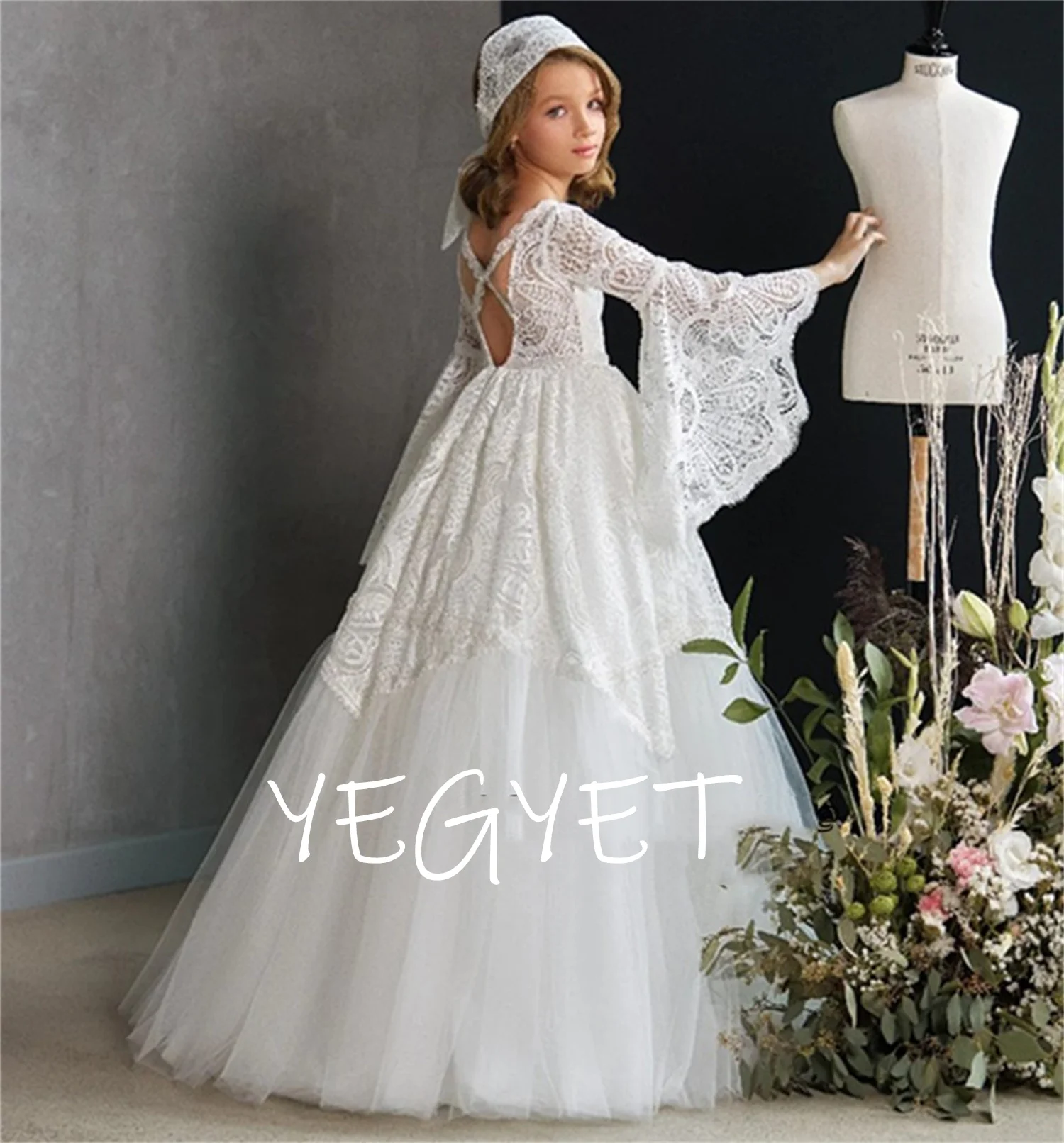 

Elegant Long Flore Sleeve Wedding Party Formal Occasion Lace Flower Girl Dress