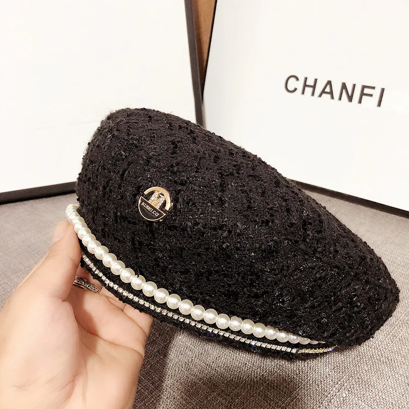 Autumn Luxury Design Pearl Chain Women\'s Beret Cotton Linen M Letter Casual Painter Hat Winter French Berets Hat Cap for Women