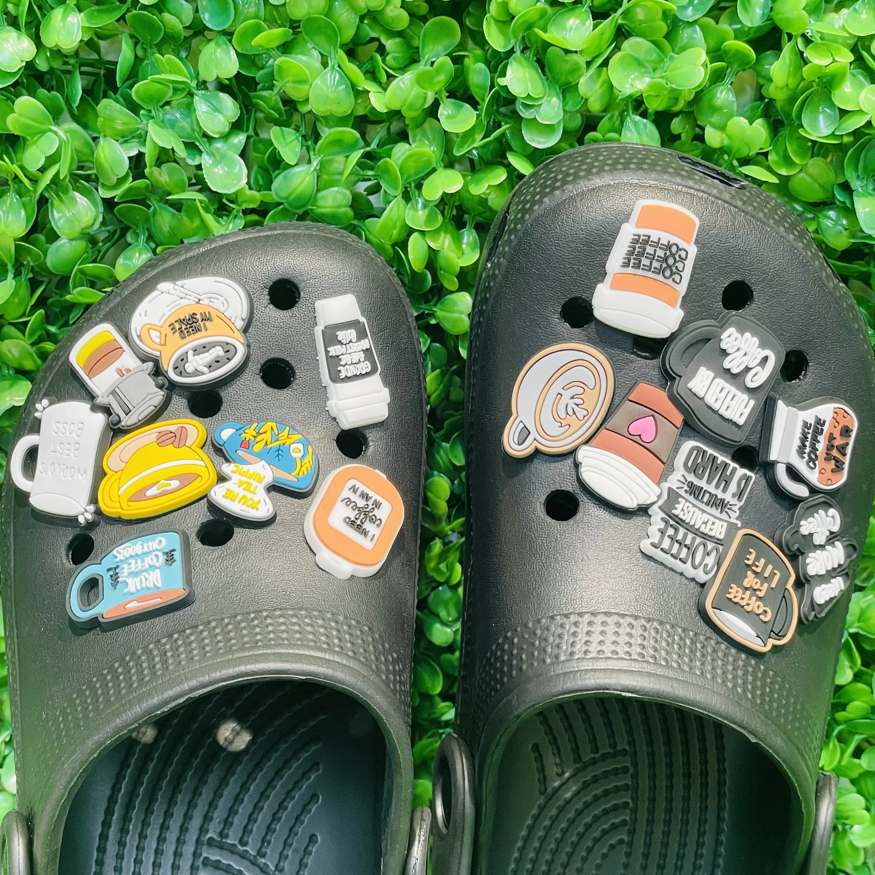 16Pcs Cartoon Coffee Cup Best Boss PVC Shoe Charms Clogs Hole Shoes Ornaments Sandals Accessories DIY Backpack Holiday Present