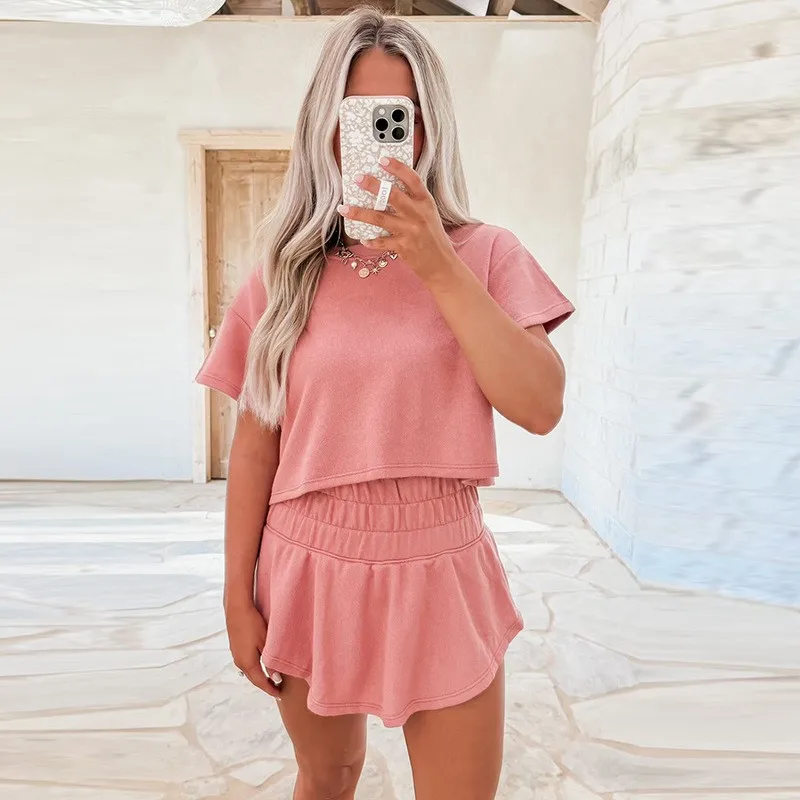 

Casual round neck short sleeved top+elastic waisted pleated short skirt 2025 spring/summer women's fashionable elegant skirt set