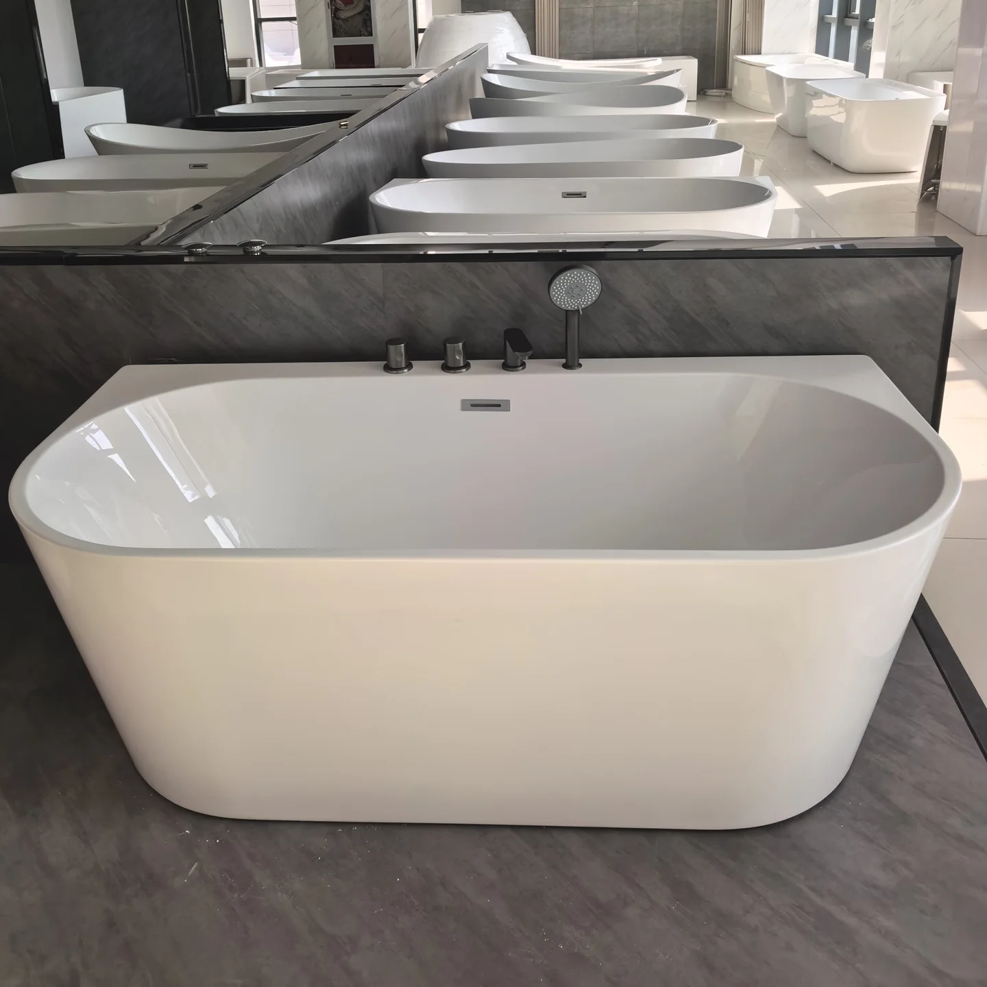 Acrylic bathtub Home hotel Engineering Factory direct sales Seamless integrated independent bathtub Bath