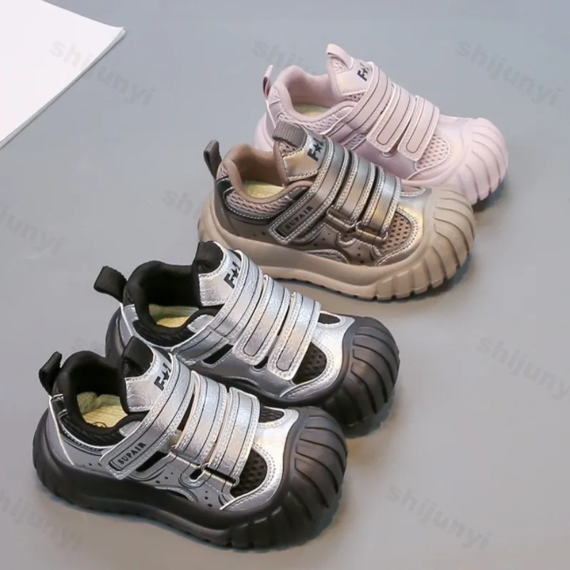 

Детская дышащая повседневная спортивная обувь с низким берцем и сеткой, осень 2024, модные универсальные удобные кроссовки на мягкой подошве для мальчиков на массивном каблуке