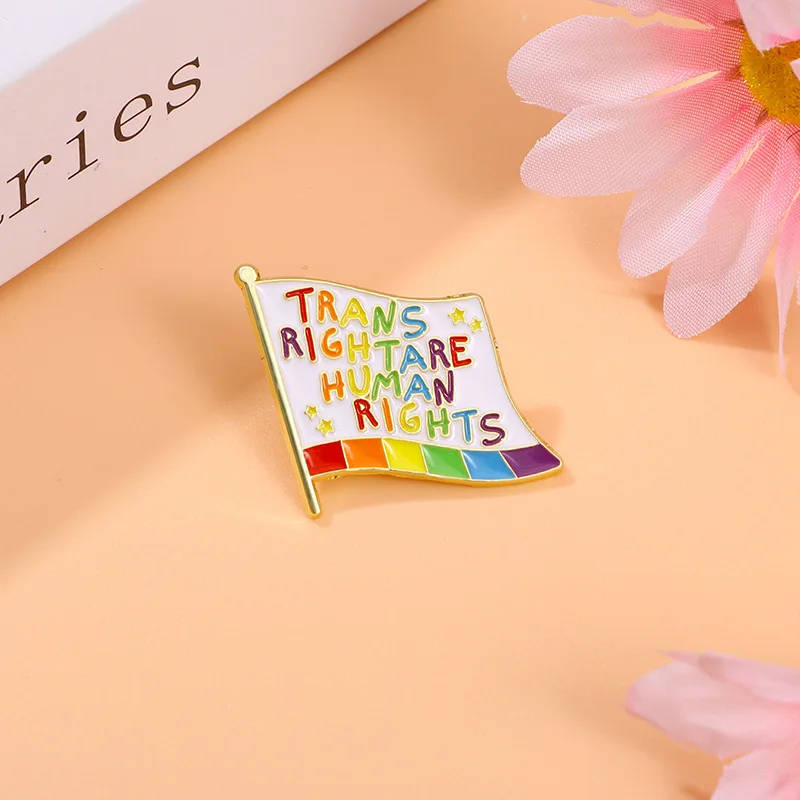 

Creative Rainbow Flag Cartoon Brooch English Flag Shape Metal Badge Pin Accessories For Daily Commute DIY Clothing Bags Hat