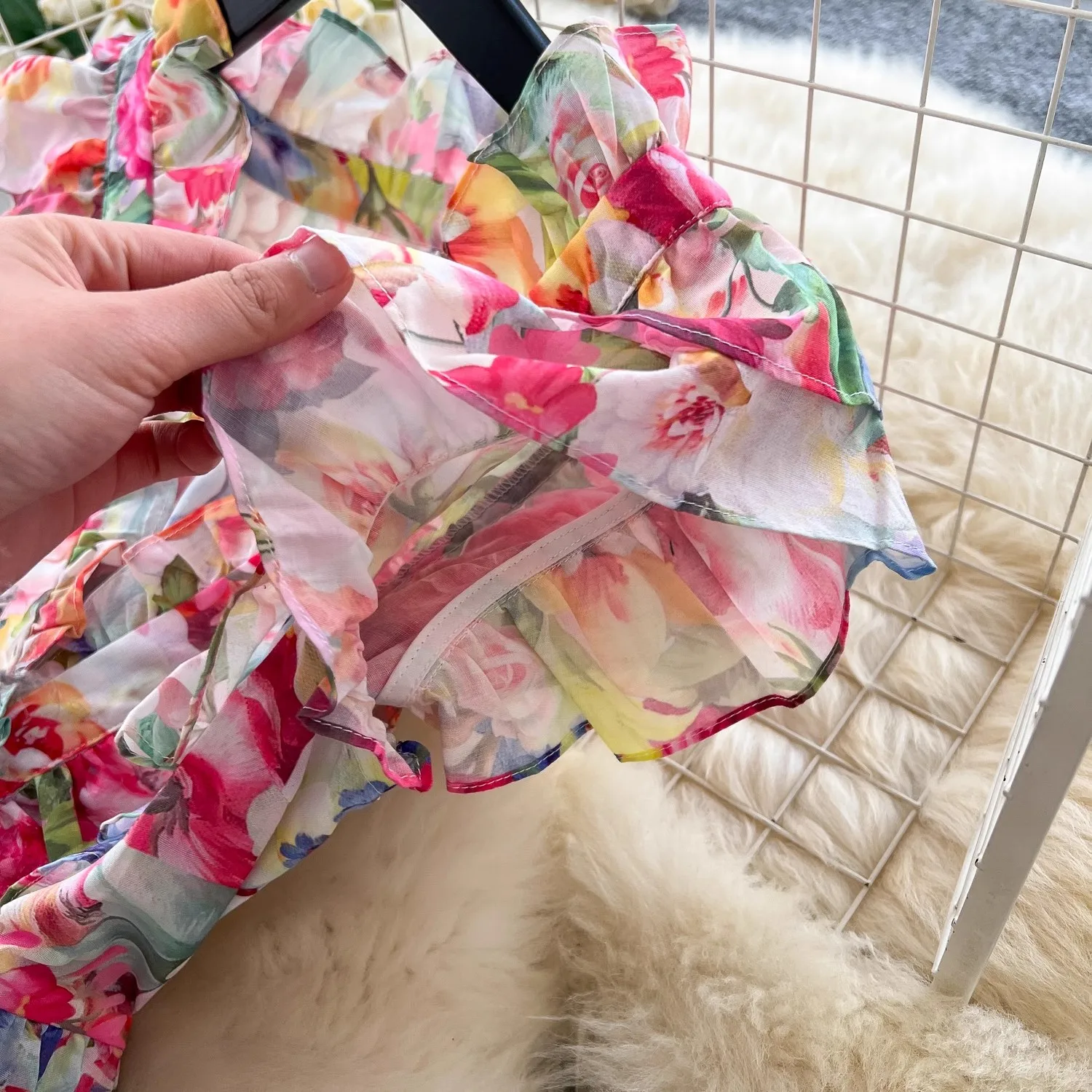 Frauen Elegante Lange Kleid Sommer Fliegen Ärmeln Sexy V-ausschnitt Einreiher A-linie Rüschen Gedruckt Party Kleider Vintage Lange Robe