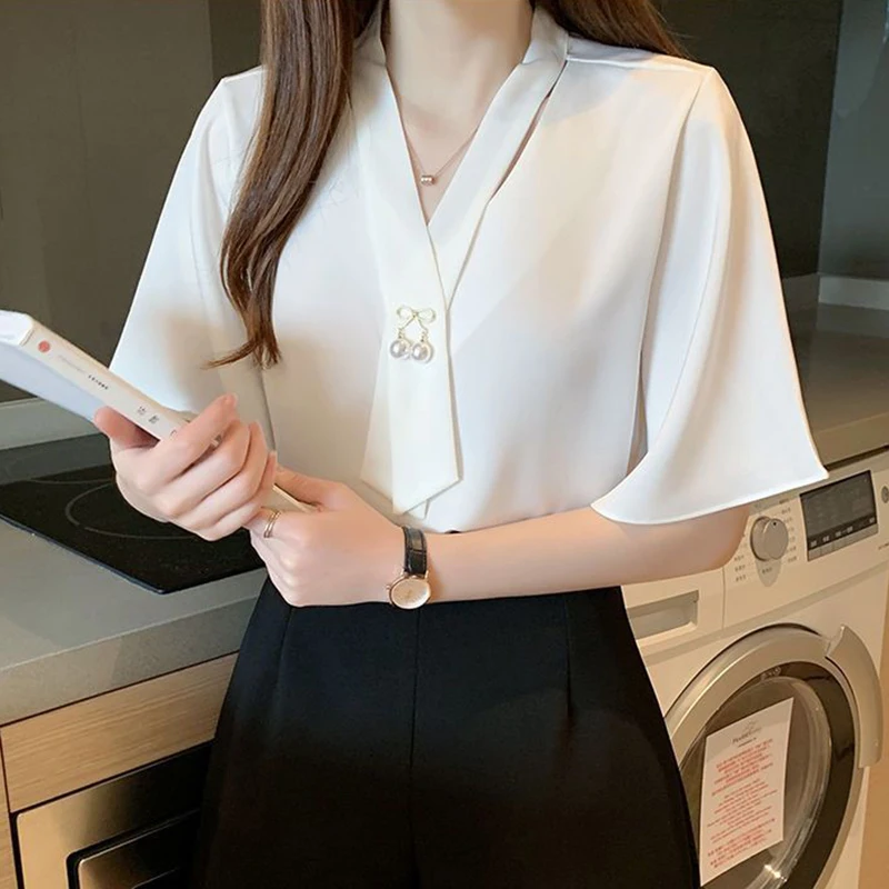 Women Chiffon Shirt Korean Elegant Pearl Loose Short Sleeve Female Blouse Summer Fashion New All Match Chic V Neck Ladies Tops