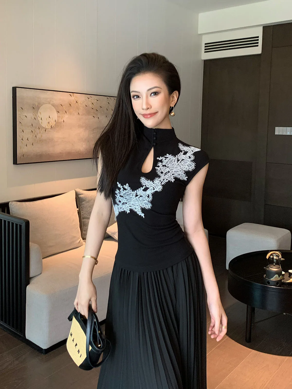 

Новый топ без рукавов в китайском стиле, модный летний дизайн с открытыми плечами, повседневная удобная дышащая женская футболка