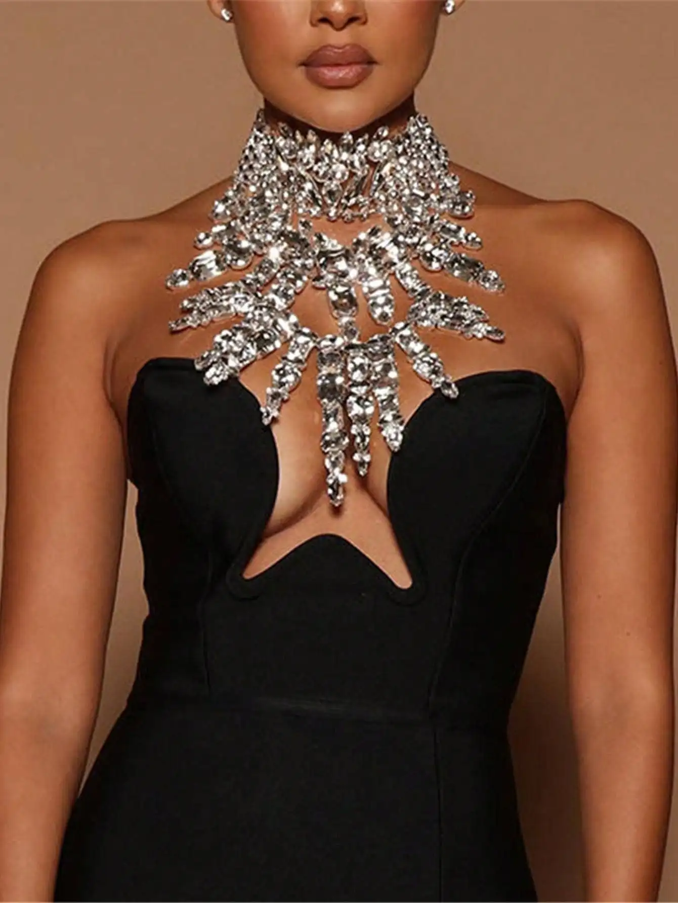 Oversize Crystal Glass Gemstone Necklace for Women Rhinestones Color Silver Huge Size Matches Jewelry for Bridal Stage Drag Quee