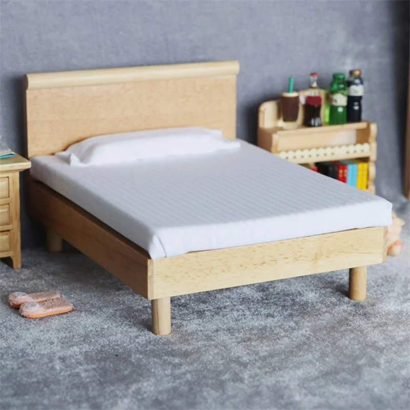 BAAA-1/12 Scale ตุ๊กตาเฟอร์นิเจอร์ Miniature ไม้เตียงคู่ตุ๊กตาอุปกรณ์เสริม House ของเล่น