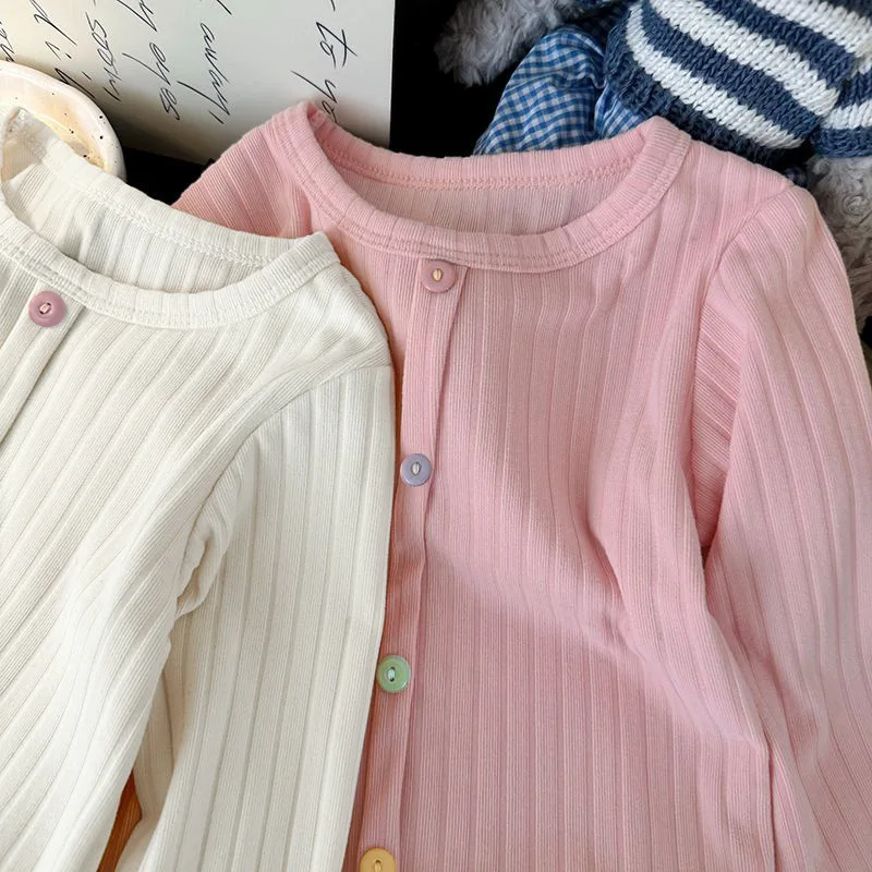 Neuheiten: Mädchen-T-Shirts mit Bunten Knöpfen und Spitzen-Patchwork, Langarm-Blusen, Bequeme Kinder-Tees, Mädchenkleidung – Detail 9