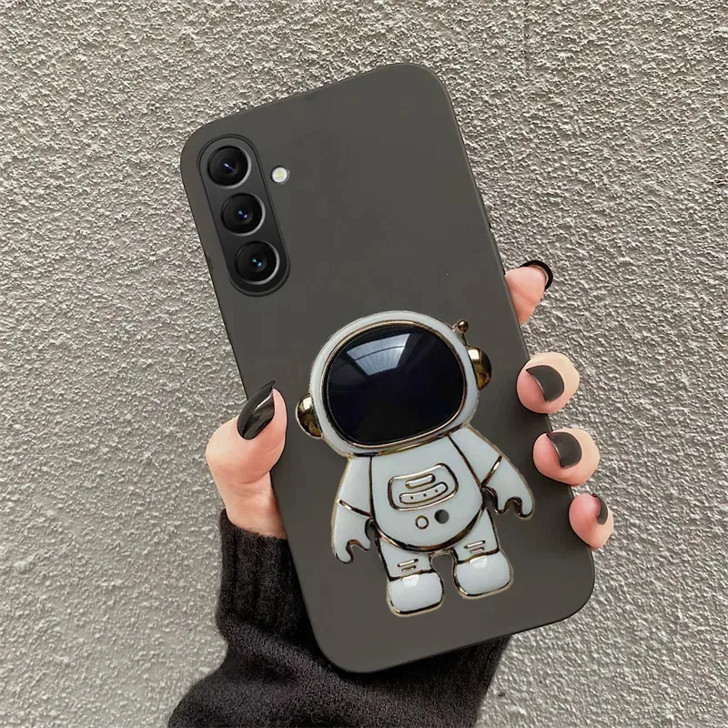 Skinlee Phone Case For Samsung Galaxy A27 Case Astronaut Holder Ultra-Thin Shockproof Shell For Samsung Galaxy A26 A17 Back Case