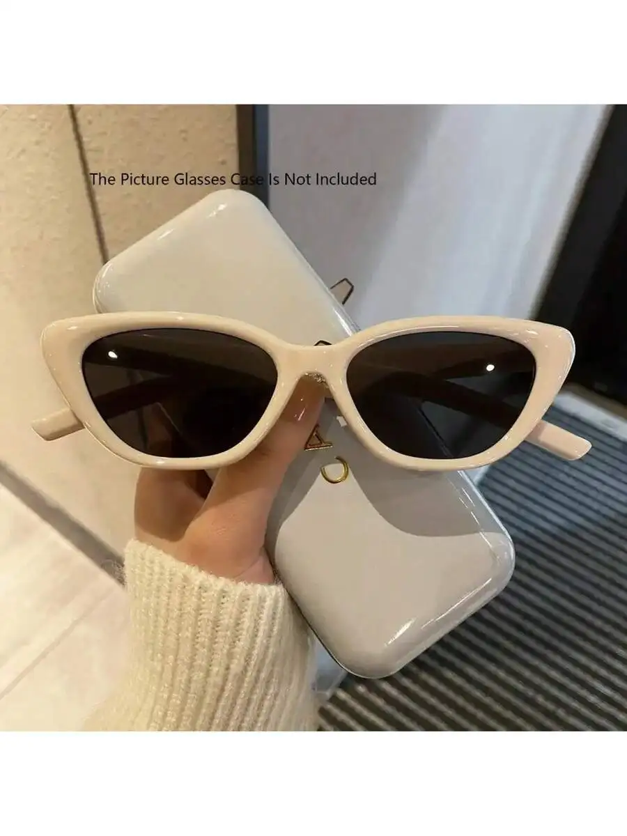 

Y2K Cat Eye Plastic Sunglasses For Women And Men Party Club Casual Fashion