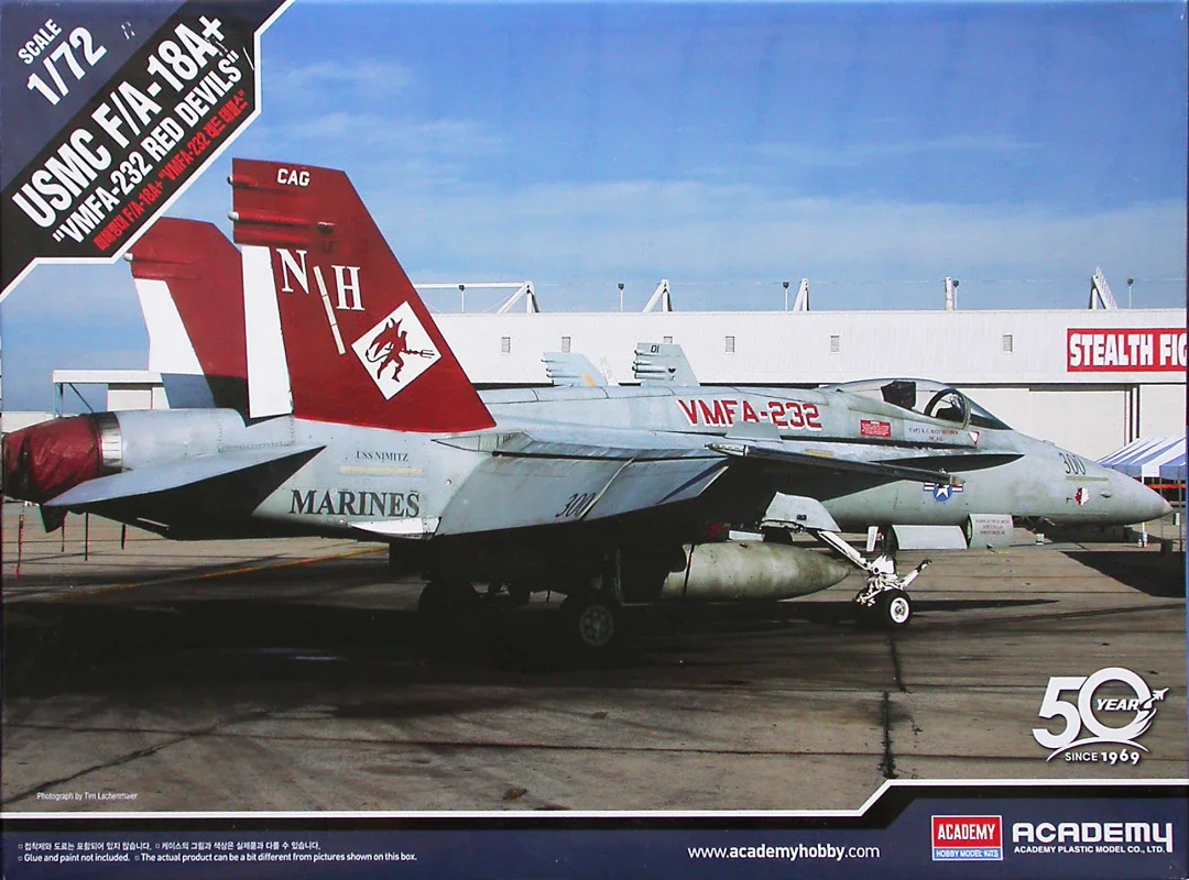 

Сборочная модель Академии 1/72 12520 Американский истребитель F/A18A VMFA-232 — комплект модели самолета