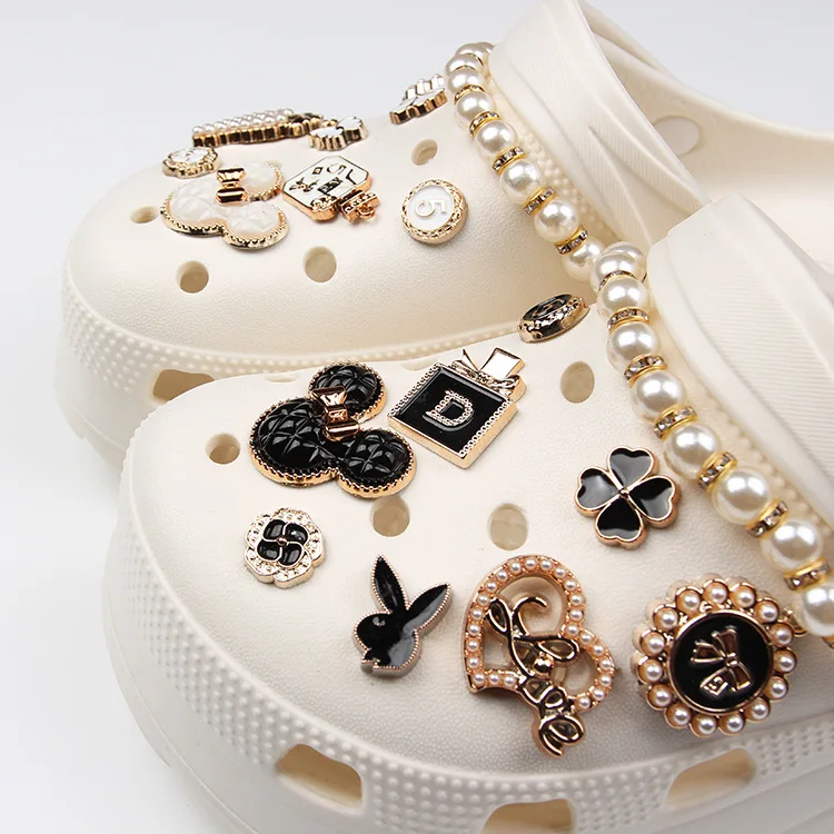 Chic Golden Bear & Bunny Charms  Bling Shoe Charms For Women Fashionable Diy Detachable Shoe Flower Clips Party Favor