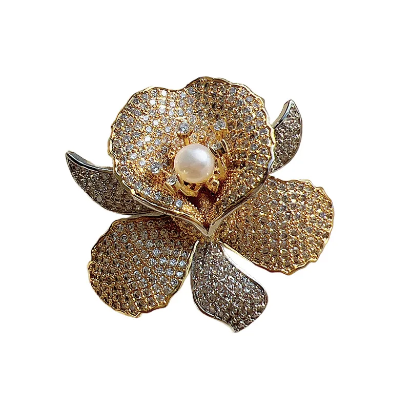 New Luxury Micro-inlaid Zircon Flowers Brooches Pins for Women Clothing Accessories Wedding Corsage Jewelry Holiday Gift Broches