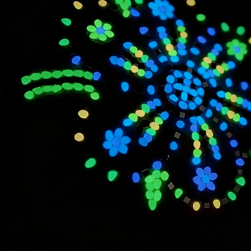 

Luminous Stones Glow-in-the-Dark Stones500-2000PCSOutdoor Garden Decoration Potted Micro Landscape Ornaments Gardening Supplies